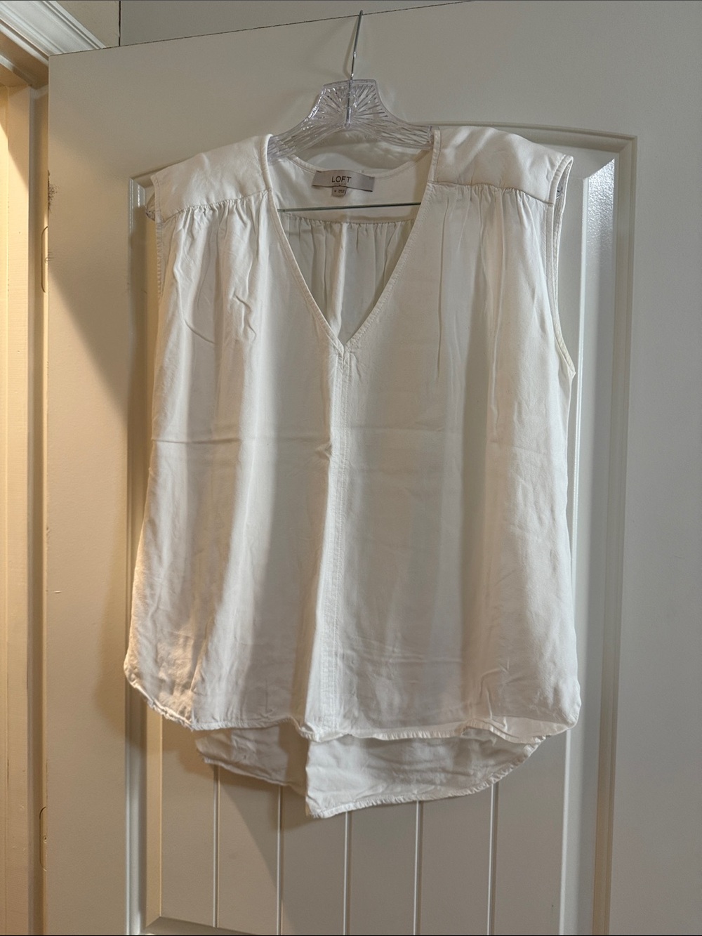 LOFT White V-Neck Sleeveless Blouse